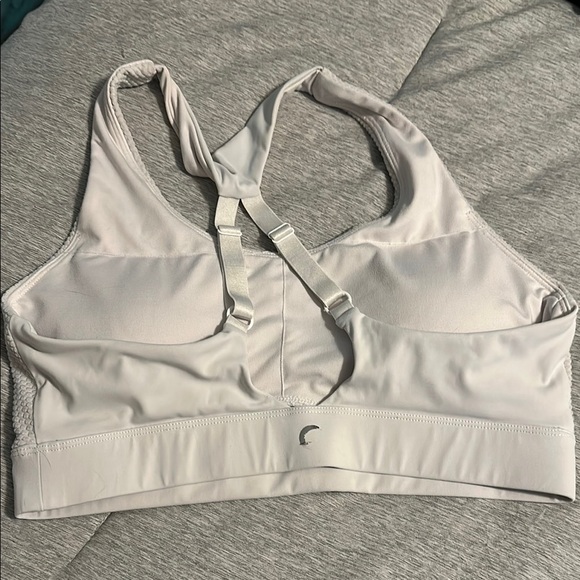 White Ribbed Racerback Sports Bra - Picture 2 of 2